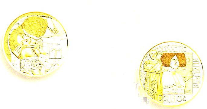 O governo austríaco emitiu uma moeda de uma edição comemorativa com a imagem de O Beijo de um lado e a representação do seu criador do outro.