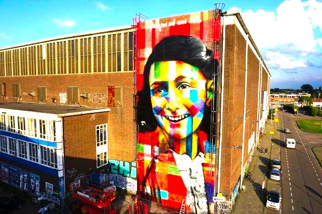 Mural feito por Eduardo Kobra em homenagem à Anne Frank.