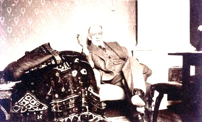 Freud no seu escritório