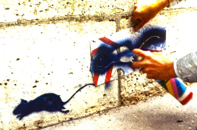 Grafite feito com stencil.