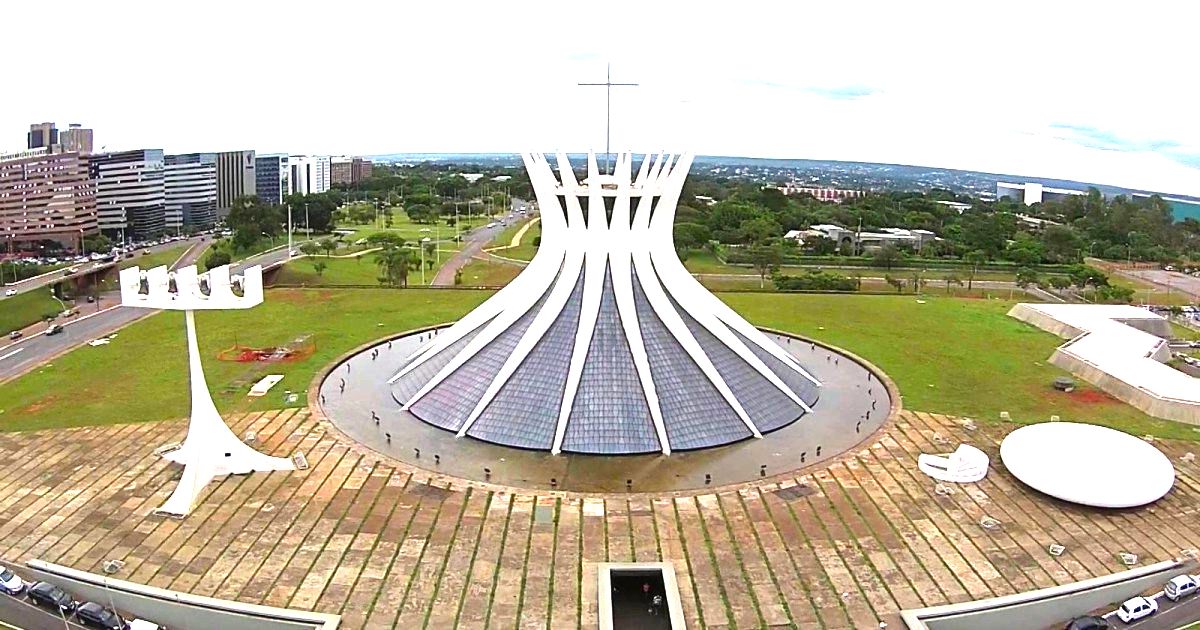 A Obra-prima Arquitetônica Moderna: Catedral de Brasília