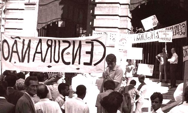 Protesto pelo fim da censura