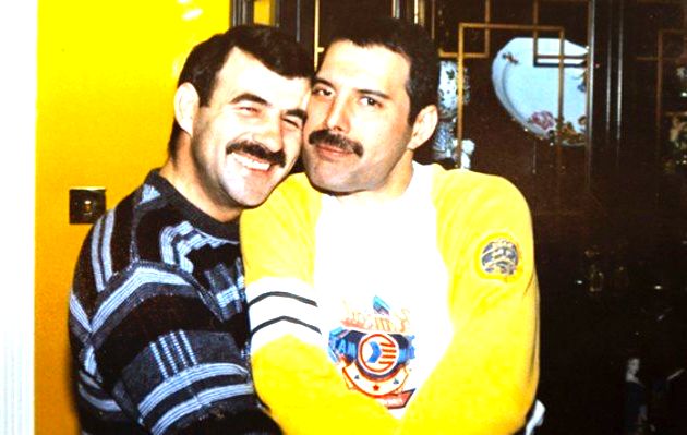 O casal Freddie Mercury e Jim Hutton.