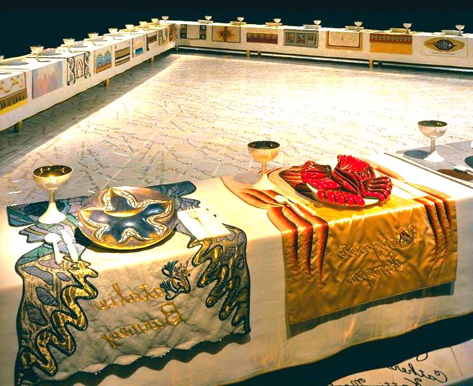 O banquete, instalação de Judy Chicago