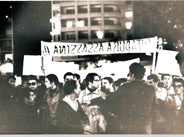 Protesto contra os crimes do regime militar