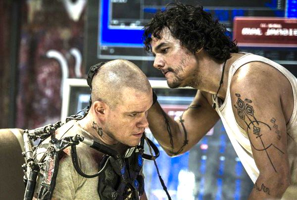 cena om Wagner Moura no filme Elysium