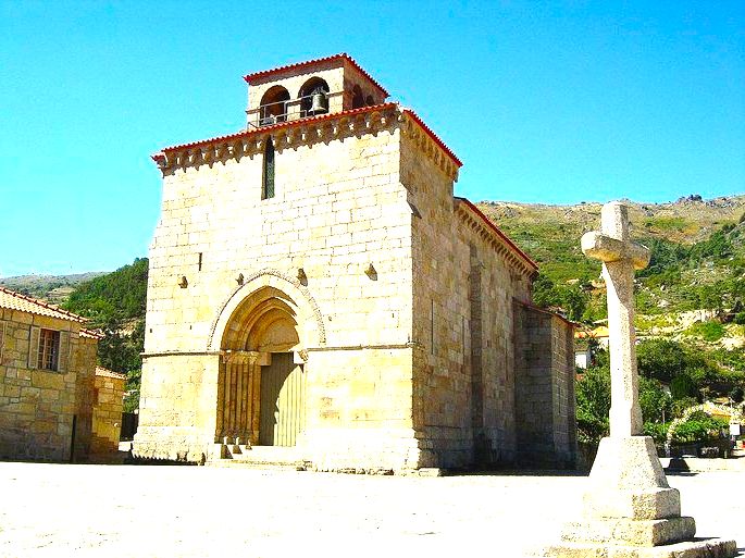 Igreja de São Martinho de Mouros (Portugal)