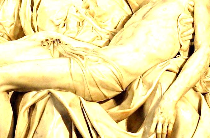 Pieta, detalhe: vestes e musculos.