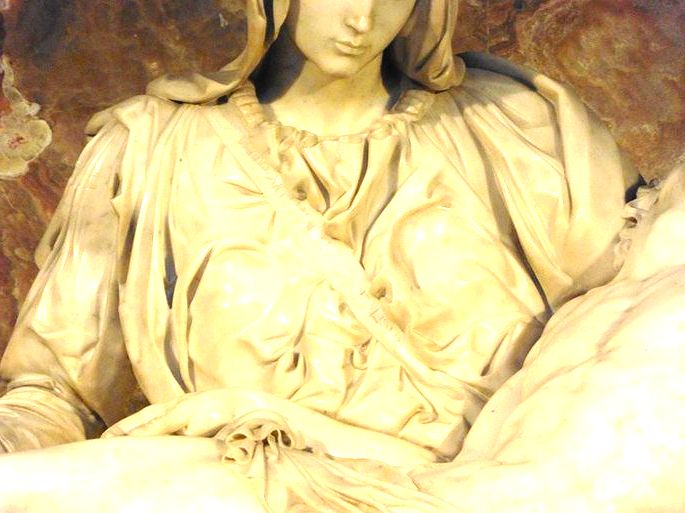 Pieta, detalhe: assinatura de Michelangelo.