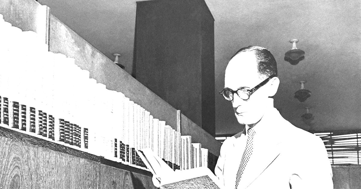 Análise dos 30 Melhores Poemas de Carlos Drummond de Andrade