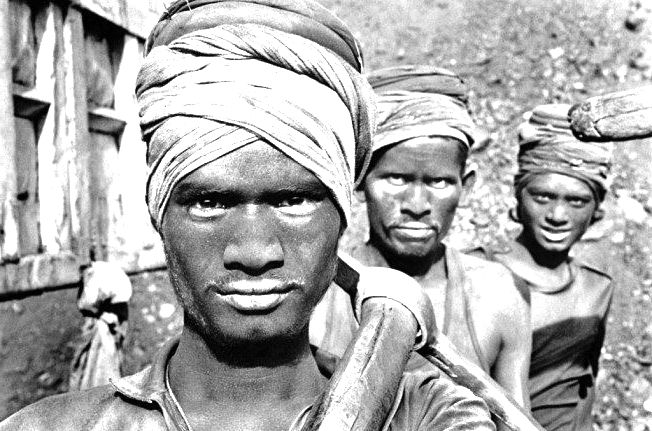 trabalhadores registrados por Sebastião Salgado